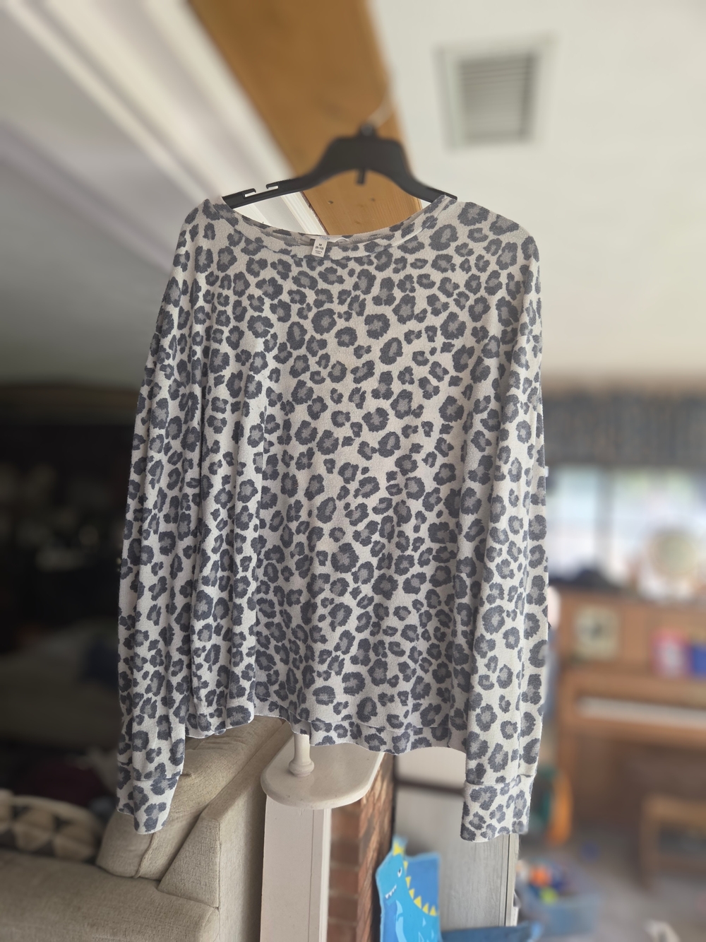 Time and Tru Gray Leopard Print Long Sleeve Tee